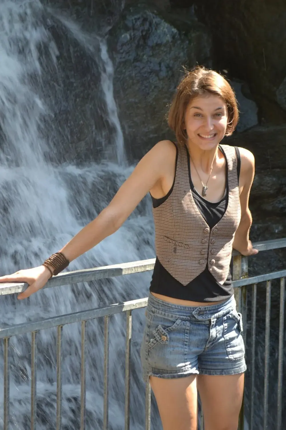 Liz Nelson — Actor